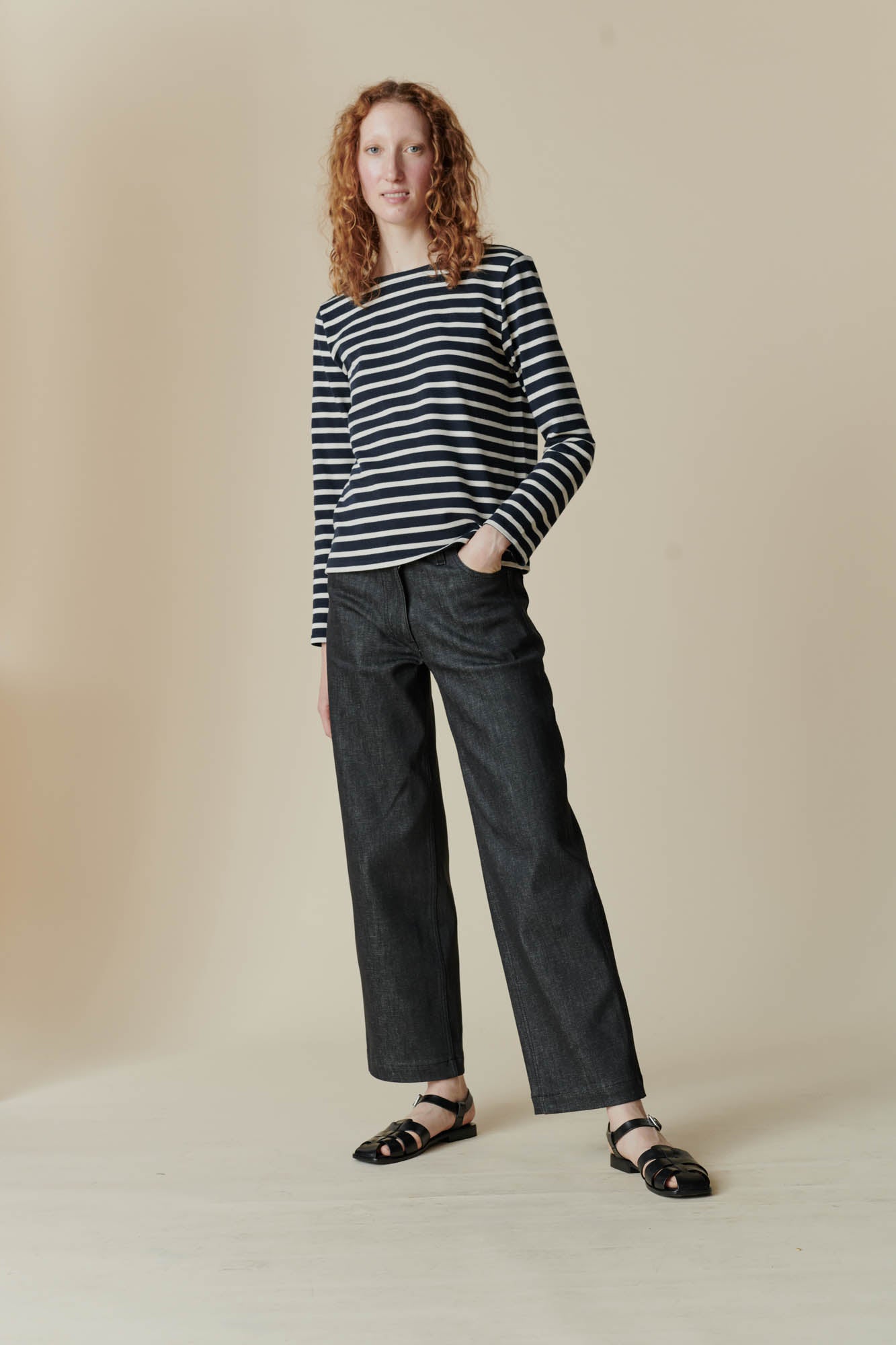 Female wearing work jean in black 